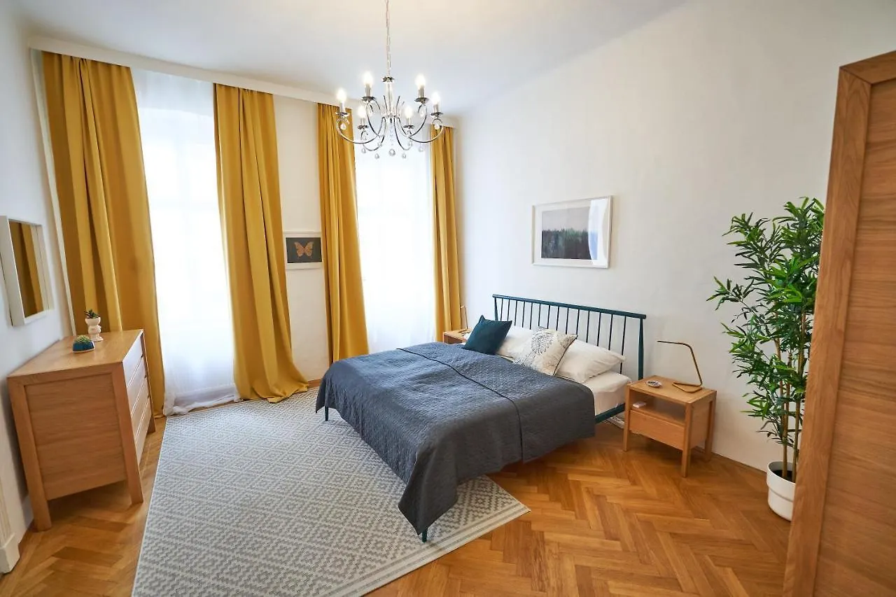 Renovated & Cozy - Close To Museumsquartier Vienna 0*,  Austria
