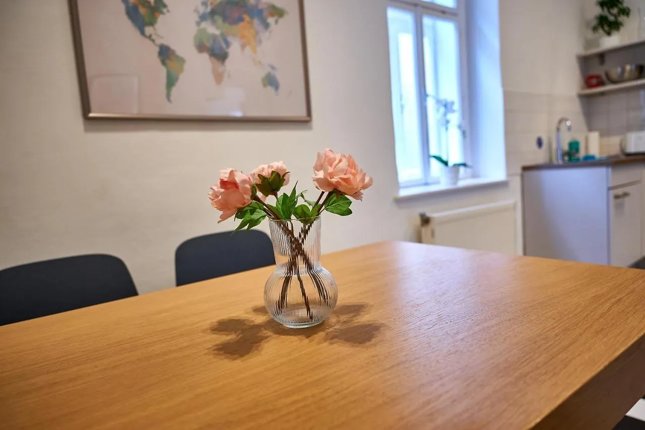 Renovated & Cozy - Close To Museumsquartier Vienna Apartment