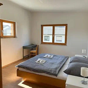 Appartement Family, Wenen