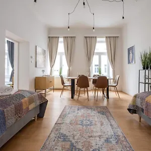 Appartement Roksox-home Meidling Schloss Schoenbrunn, Wenen