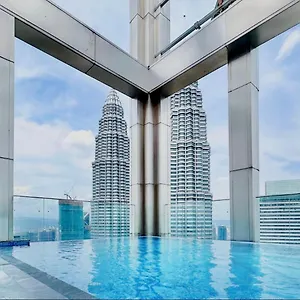 tropicana-residence-klcc-roof-top-swimming-pool.kualalumpurs-hotels.com/