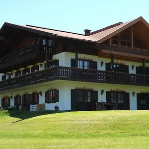 dreigiebel-im-haus-lohrey.com-bavaria.com/