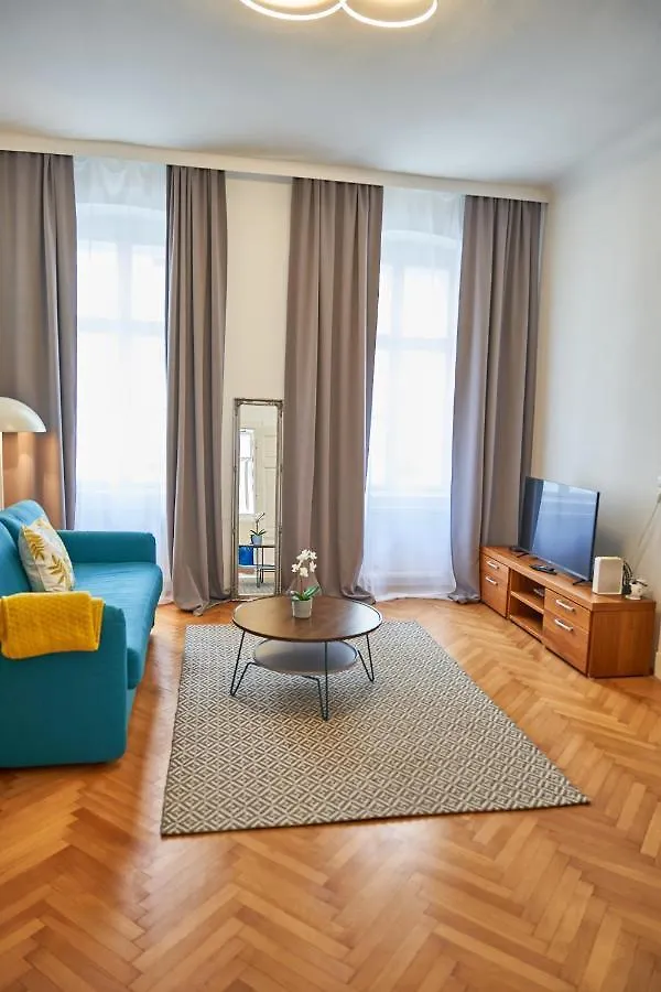 Renovated & Cozy - Close To Museumsquartier Wiedeń 0*,