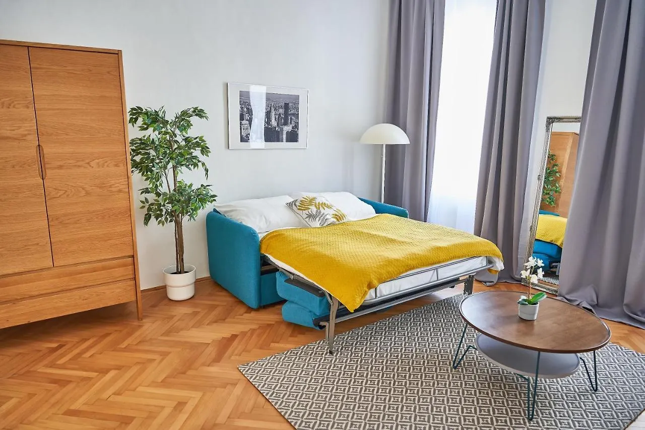 Renovated & Cozy - Close To Museumsquartier Viena 0*,  Áustria